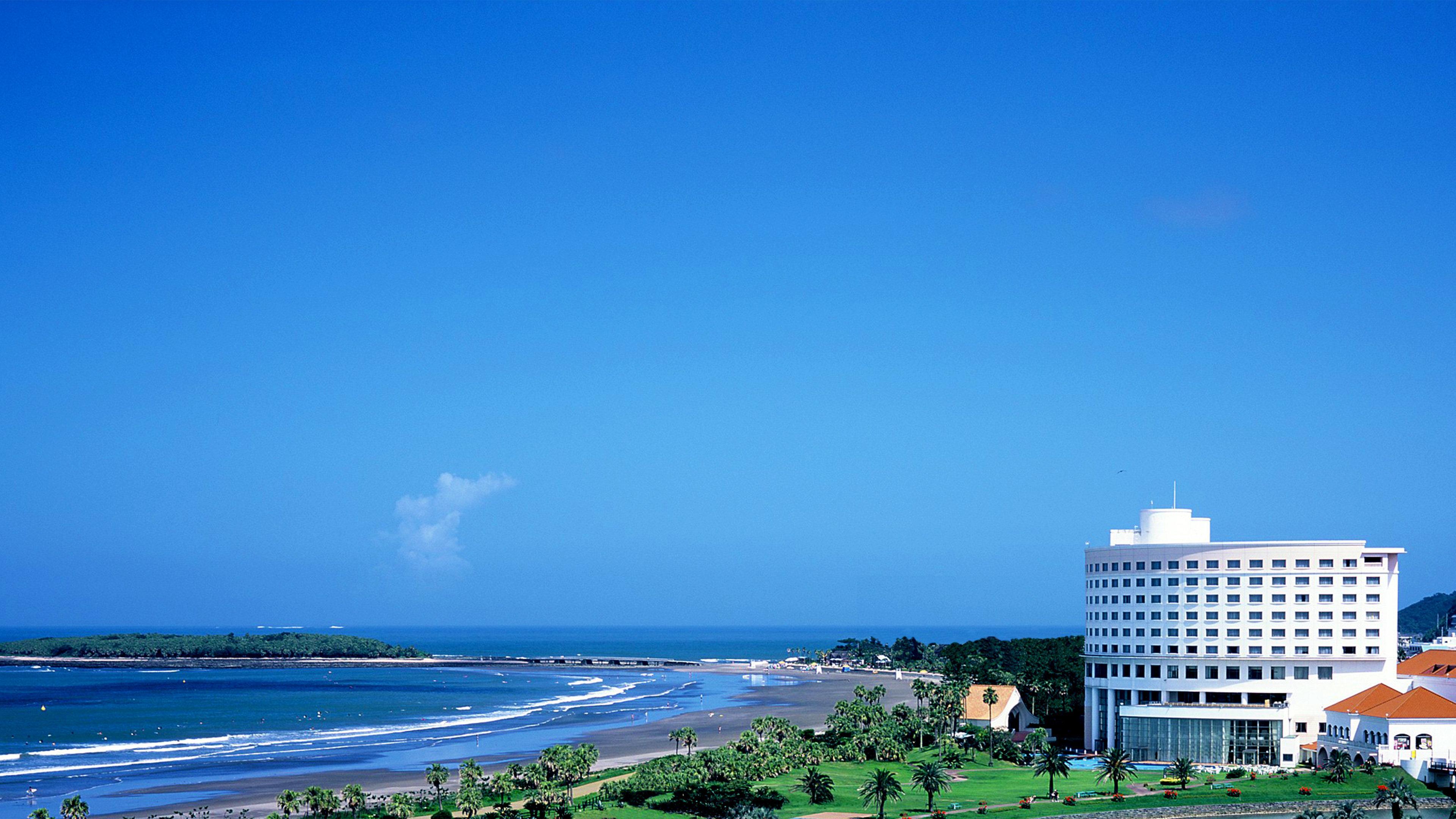 Ana Holiday Inn Resort Miyazaki By Ihg Bagian luar foto