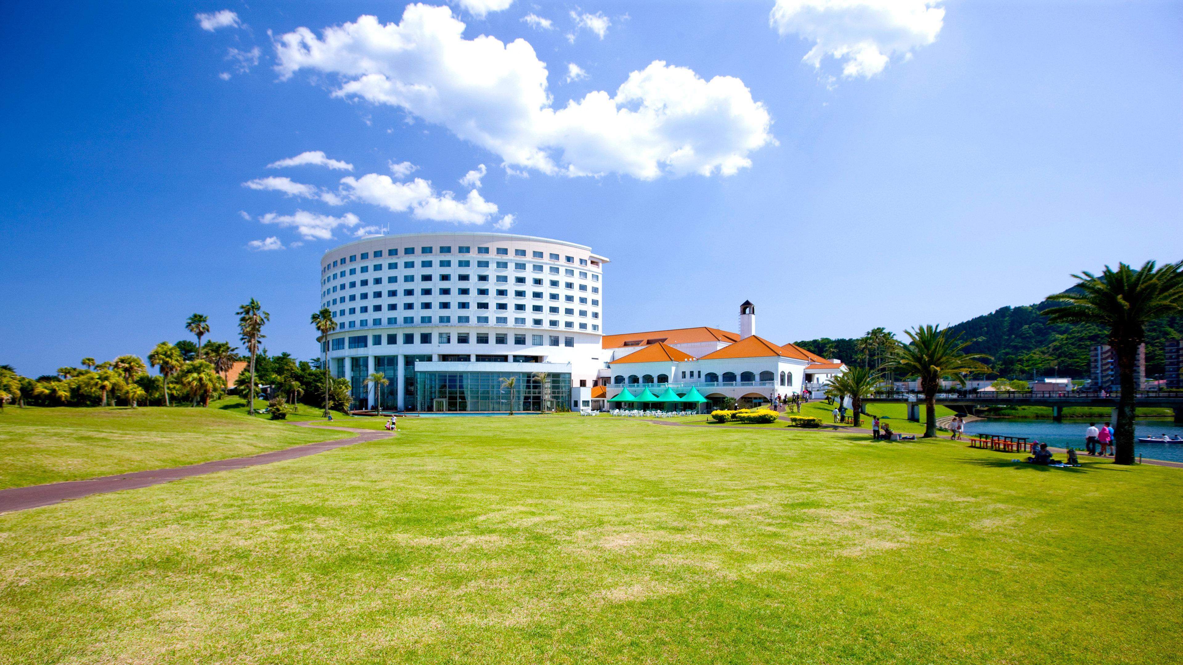 Ana Holiday Inn Resort Miyazaki By Ihg Bagian luar foto
