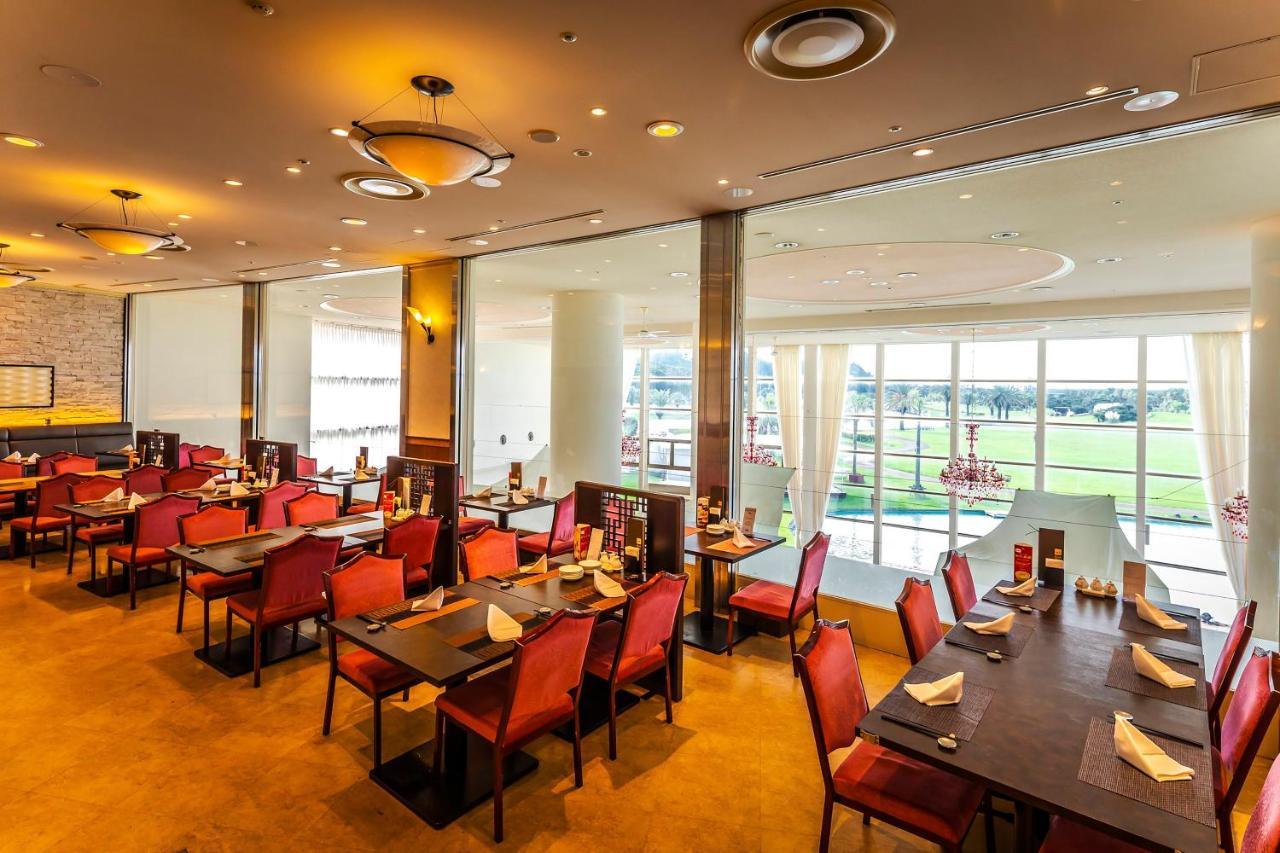 Ana Holiday Inn Resort Miyazaki By Ihg Bagian luar foto