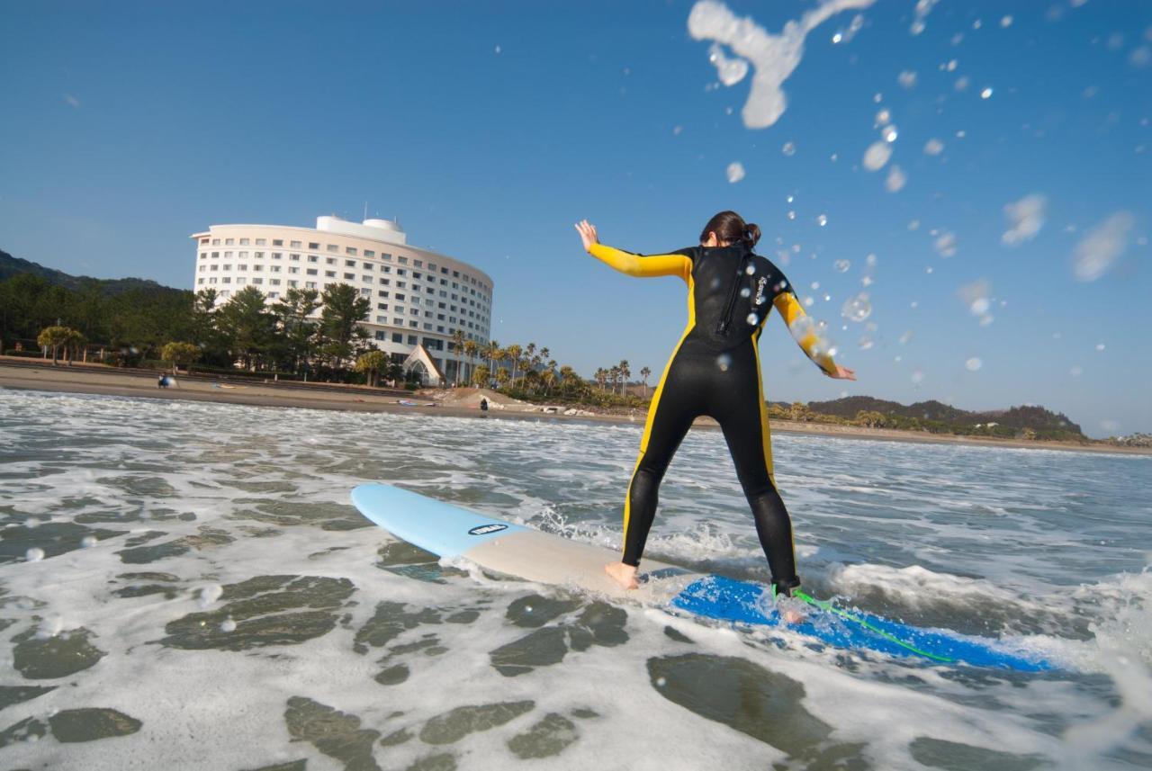 Ana Holiday Inn Resort Miyazaki By Ihg Bagian luar foto